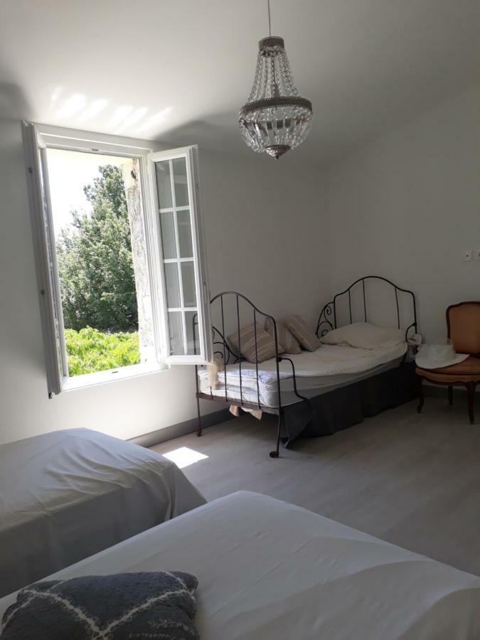 Aux Roses De L'Etang Hotel Капестон Екстериор снимка
